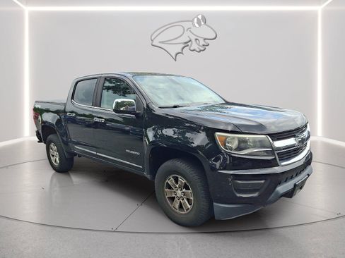 Used 2017 Chevrolet Colorado W/T w/ WT Convenience Package AWD/4WD image 3