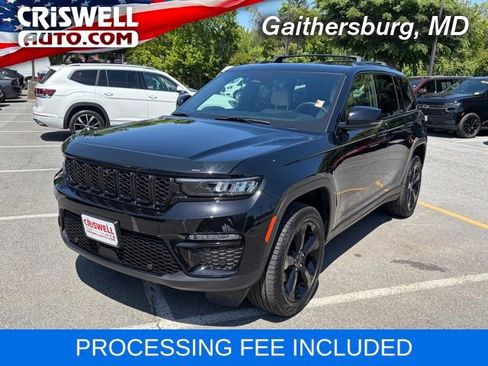 Used 2025 Jeep Grand Cherokee Limited w/ Luxury Tech Group II AWD/4WD image 1