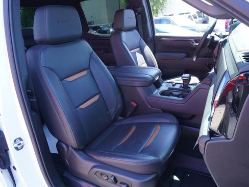 Certified 2025 GMC Sierra 1500 AT4 image 13