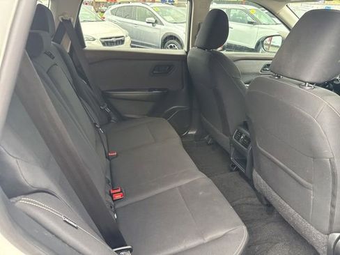 Used 2023 Nissan Rogue S image 19