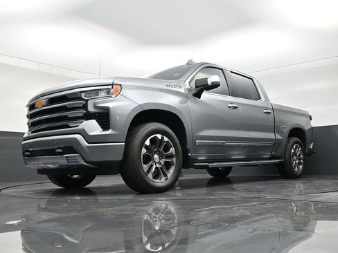 Used 2025 Chevrolet Silverado 1500 High Country image 21
