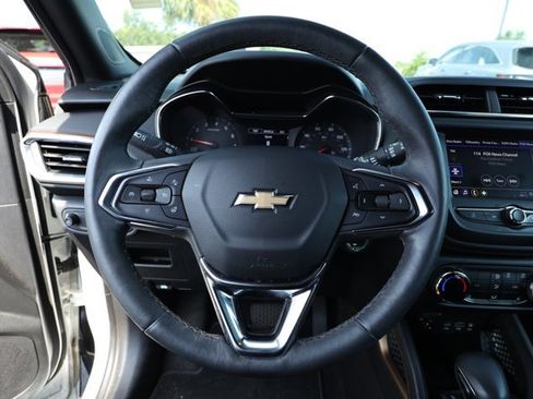 Used 2023 Chevrolet TrailBlazer ACTIV FWD image 7