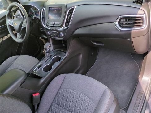 Used 2022 Chevrolet Equinox LT image 28