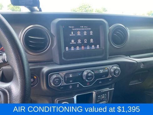 Used 2022 Jeep Wrangler Sport AWD/4WD image 7