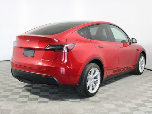 Used 2022 Tesla Model Y Long Range AWD/4WD image 20