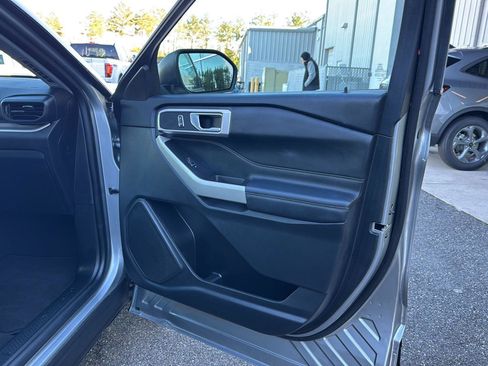 Certified 2023 Ford Explorer XLT image 12