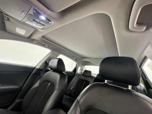 Used 2020 Kia Optima S w/ S Panoramic Sunroof Package FWD image 6