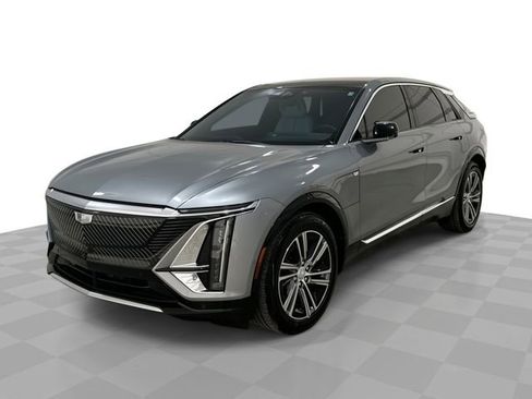 Used 2024 Cadillac Lyriq Luxury AWD/4WD image 1
