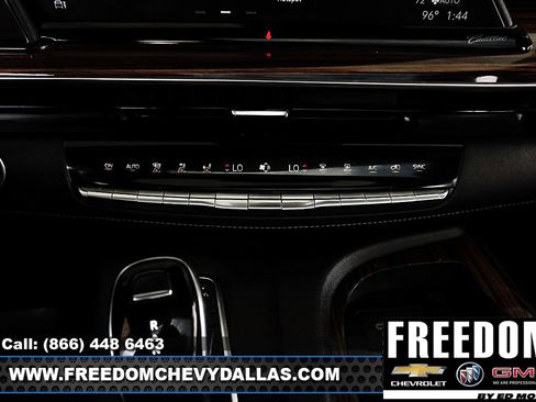 Certified 2023 Cadillac Escalade ESV Premium Luxury image 19