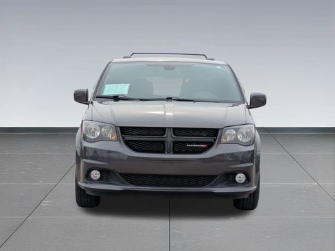 Used 2019 Dodge Grand Caravan SE image 6