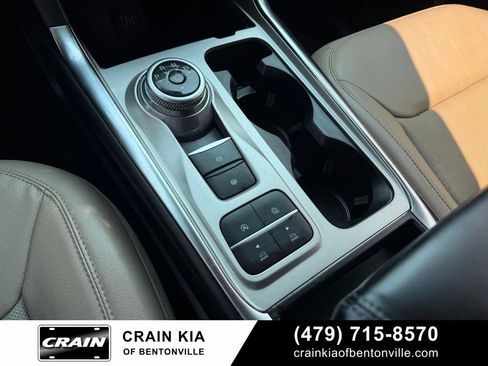 Used 2021 Ford Explorer Limited w/ Equipment Group 301A RWD image 18