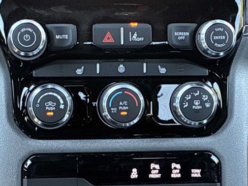 New 2026 RAM 1500 Big Horn AWD/4WD image 16