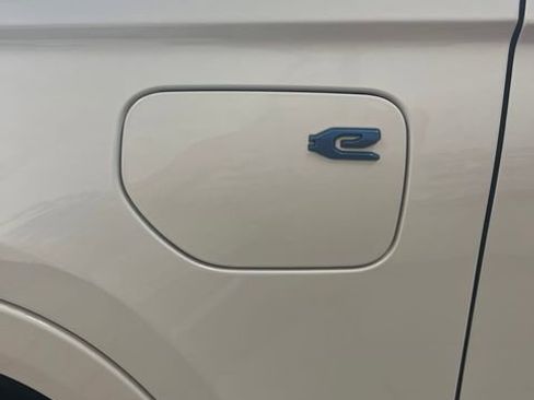 Used 2023 Jeep Grand Cherokee Overland image 34