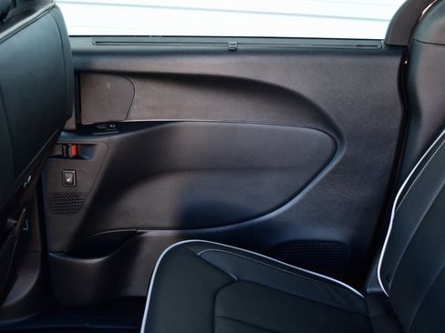 New 2026 Chrysler Pacifica Limited image 22