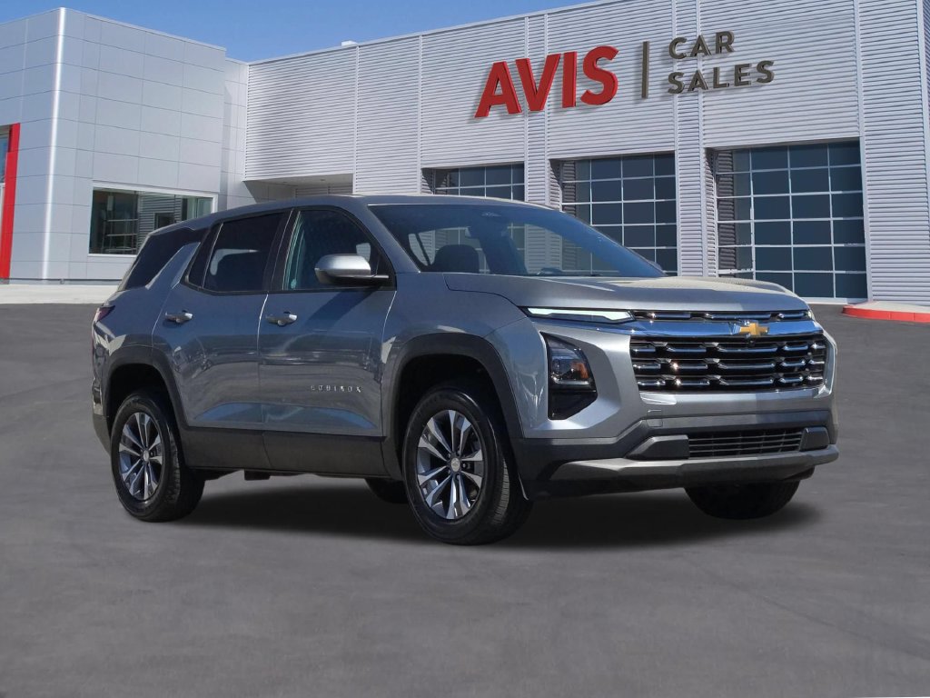 Used 2026 Chevrolet Equinox LT FWD image 3