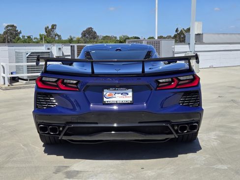 Used 2025 Chevrolet Corvette Stingray Coupe w/ 1LT RWD image 5