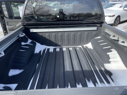 Used 2011 Nissan Frontier PRO-4X w/ Pro-4x Luxury Pkg image 14