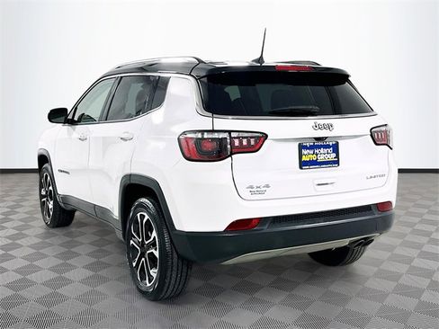Certified 2022 Jeep Compass Limited image 5