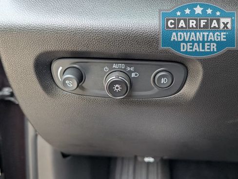 Used 2021 Chevrolet Traverse LT FWD image 15