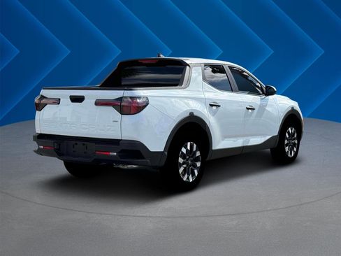 Certified 2025 Hyundai Santa Cruz SE image 10