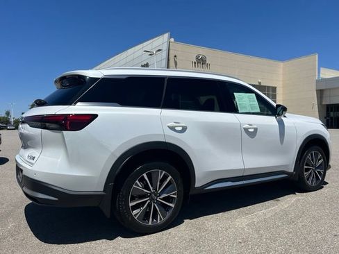 Certified 2026 INFINITI QX60 Luxe w/ Cargo Package AWD/4WD image 5