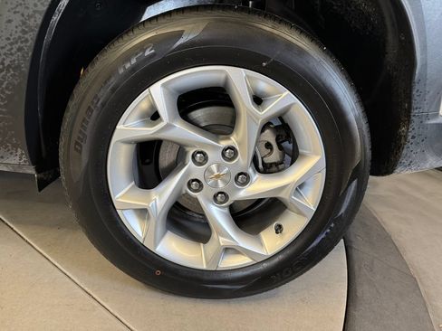 Used 2025 Chevrolet Trax LS w/ LS Convenience Package FWD image 25