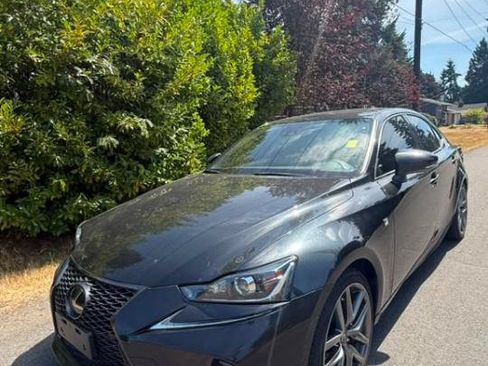 Used 2018 Lexus IS 300 F Sport RWD image 3