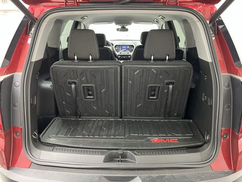 Certified 2023 GMC Acadia SLE w/ Driver Convenience Package image 30