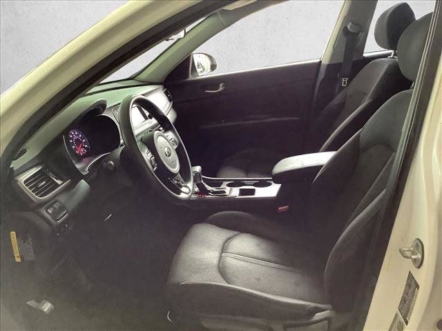 Used 2017 Kia Optima LX w/ Option Group 014 FWD image 11