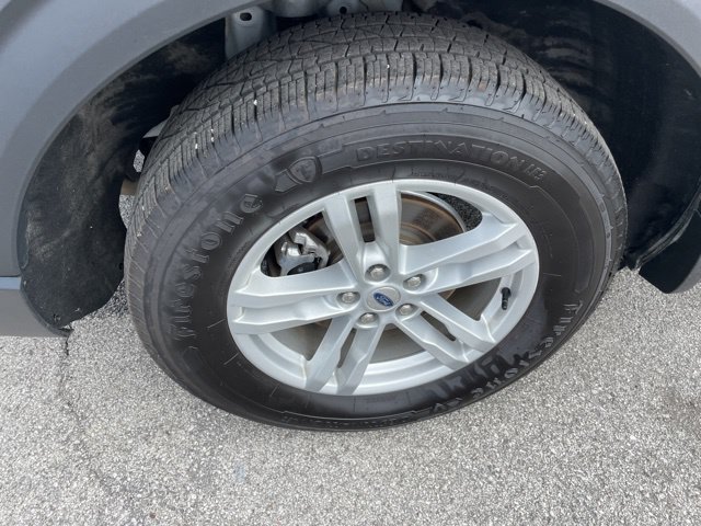 Used 2023 Ford Explorer XLT AWD/4WD image 17