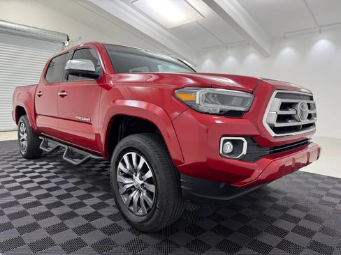 Used 2023 Toyota Tacoma Limited AWD/4WD image 1