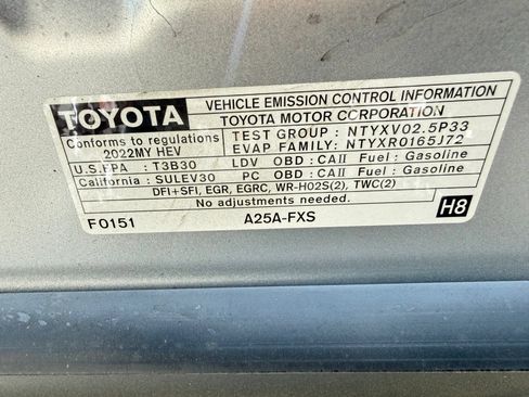 Used 2022 Toyota Camry LE FWD image 11