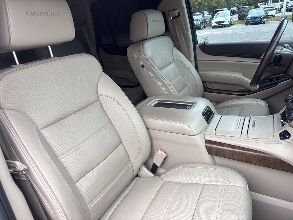 Used 2018 GMC Yukon Denali w/ Denali Ultimate Package AWD/4WD image 39