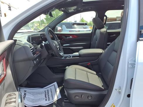 New 2026 Chevrolet Traverse Z71 w/ Enhanced Driving Package AWD/4WD image 13