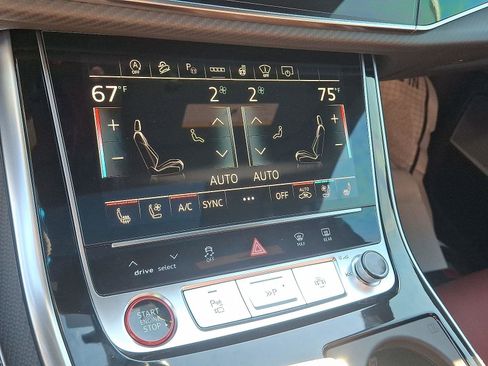New 2026 Audi SQ8 Prestige image 14