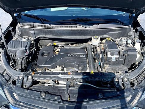 Used 2019 Chevrolet Equinox LS w/ LS Convenience Package FWD image 10