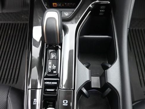 New 2026 Toyota Crown Platinum AWD/4WD image 23