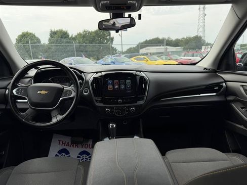 Used 2018 Chevrolet Traverse LT FWD image 23