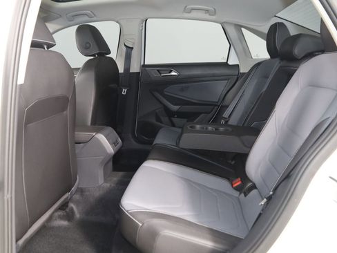 Used 2025 Volkswagen Jetta SEL FWD image 47