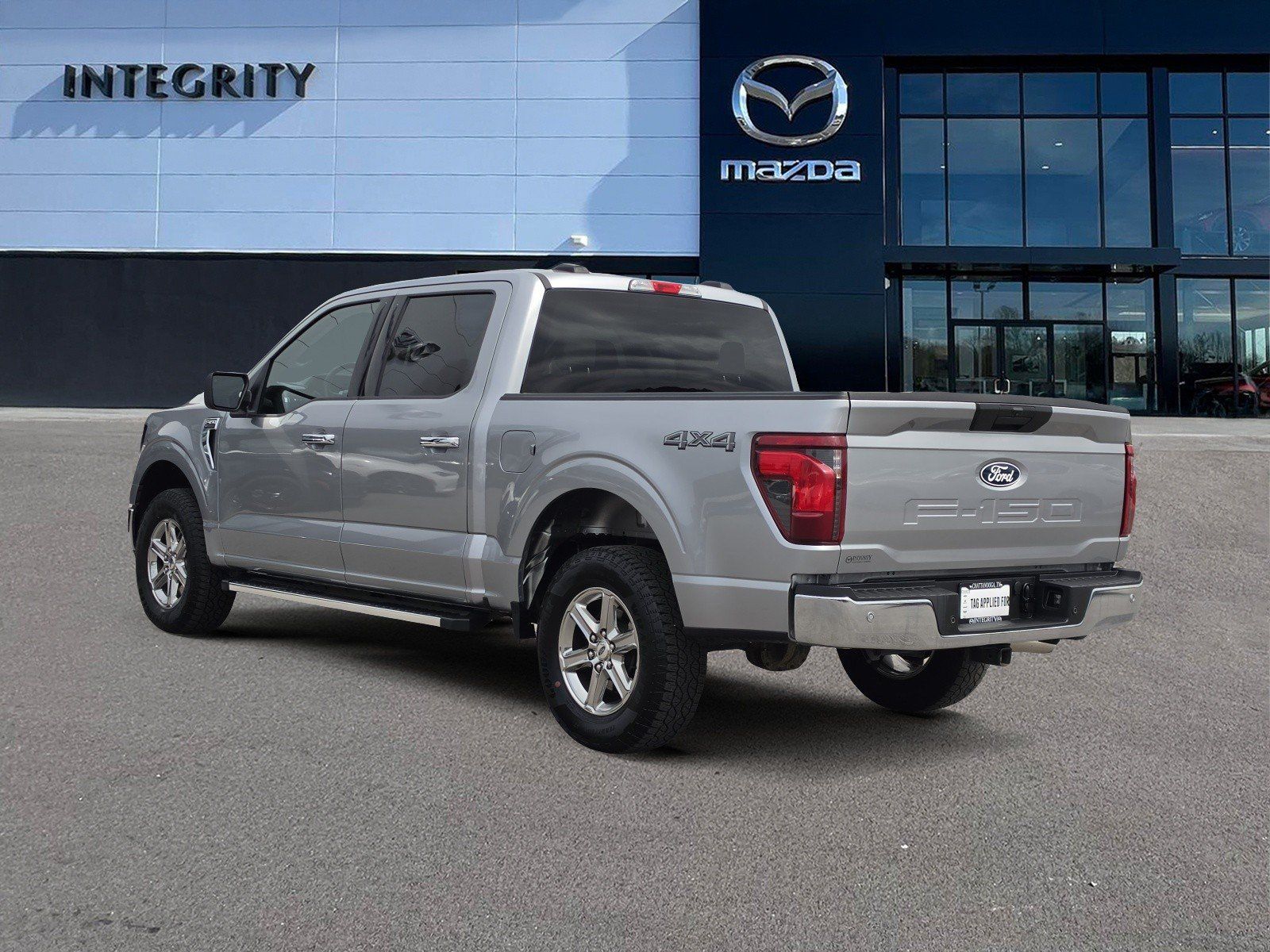 Used 2025 Ford F150 XLT w/ Equipment Group 301A Standard AWD/4WD image 4