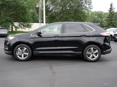 Used 2023 Ford Edge SEL w/ Convenience Package AWD/4WD image 2