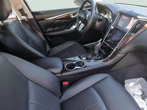 Used 2018 INFINITI Q50 Luxe w/ Sensory Package (Luxe) AWD/4WD image 32