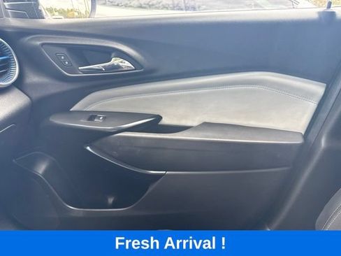 Used 2024 Chevrolet Trax LT FWD image 10