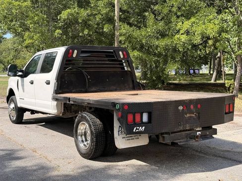 Used 2017 Ford F350 XL w/ Power Equipment Group AWD/4WD image 3