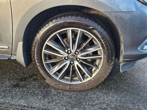 Used 2019 INFINITI QX60 Luxe w/ Sensory Package image 9