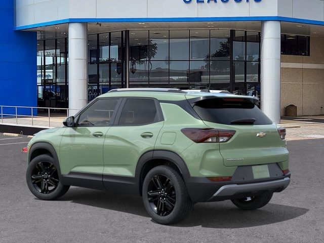 New 2026 Chevrolet TrailBlazer LT w/ Midnight Edition FWD image 3