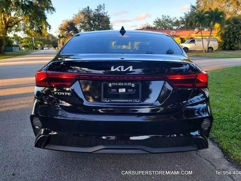 Used 2024 Kia Forte LXS FWD image 17