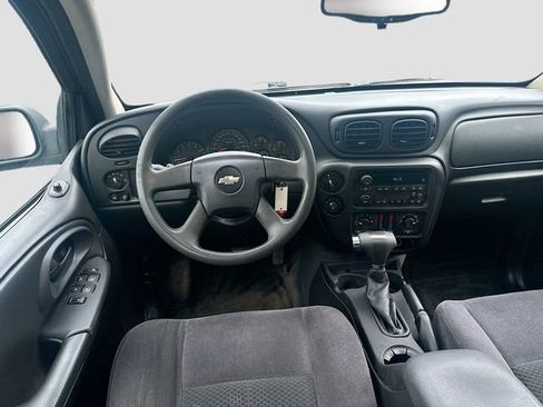 Used 2008 Chevrolet TrailBlazer LT w/ Sun And Sound Package AWD/4WD image 22