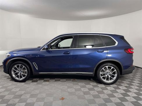 Used 2023 BMW X5 xDrive40i w/ Premium Package image 11