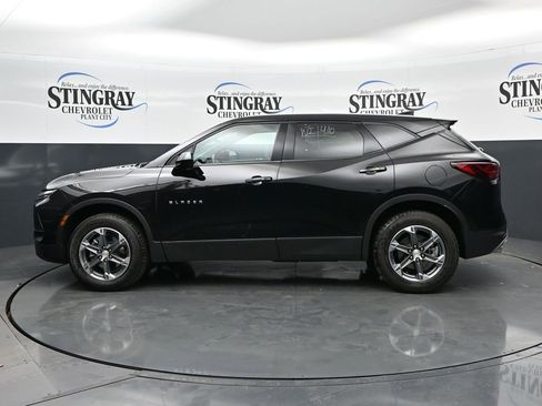 Used 2025 Chevrolet Blazer LT image 4